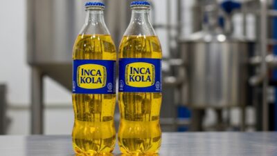 Inca Kola ingredientes Proceso de producción de Inca Kola Porque la Inca Kola es peruana Inca Kola origen Historia de Inca Kola coca-cola es dueño de inca kola Proveedores de Inca Kola Inca Kola Perú